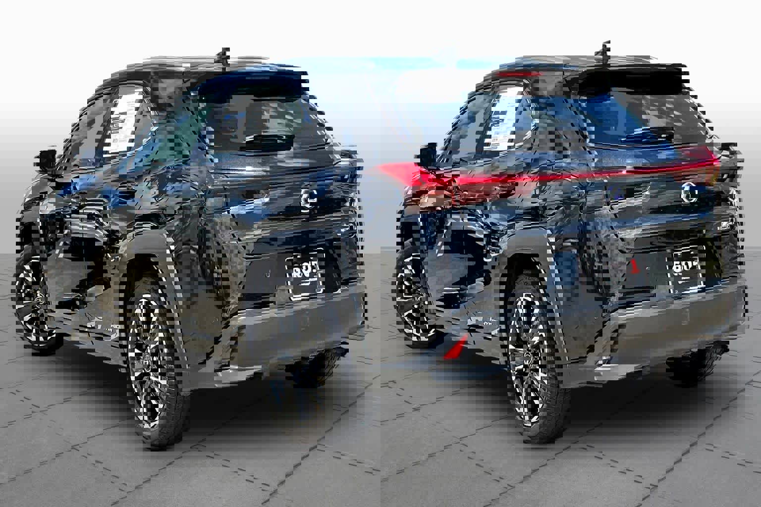 Used 2019 Lexus UX 250h w/ Premium Package image 10