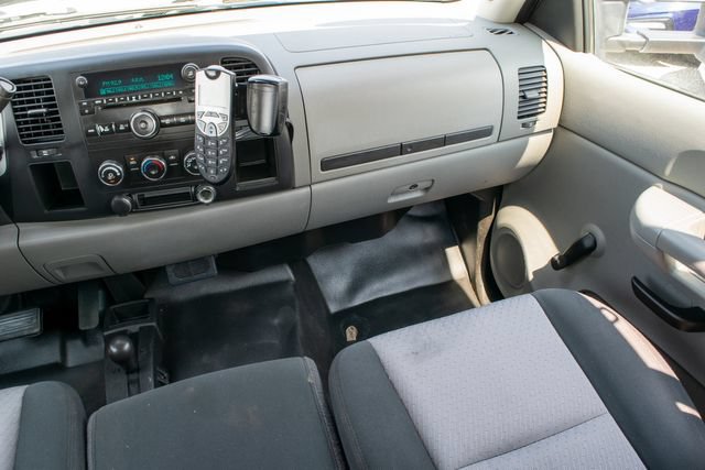 Used 2008 Chevrolet Silverado 3500 W/T AWD/4WD image 15