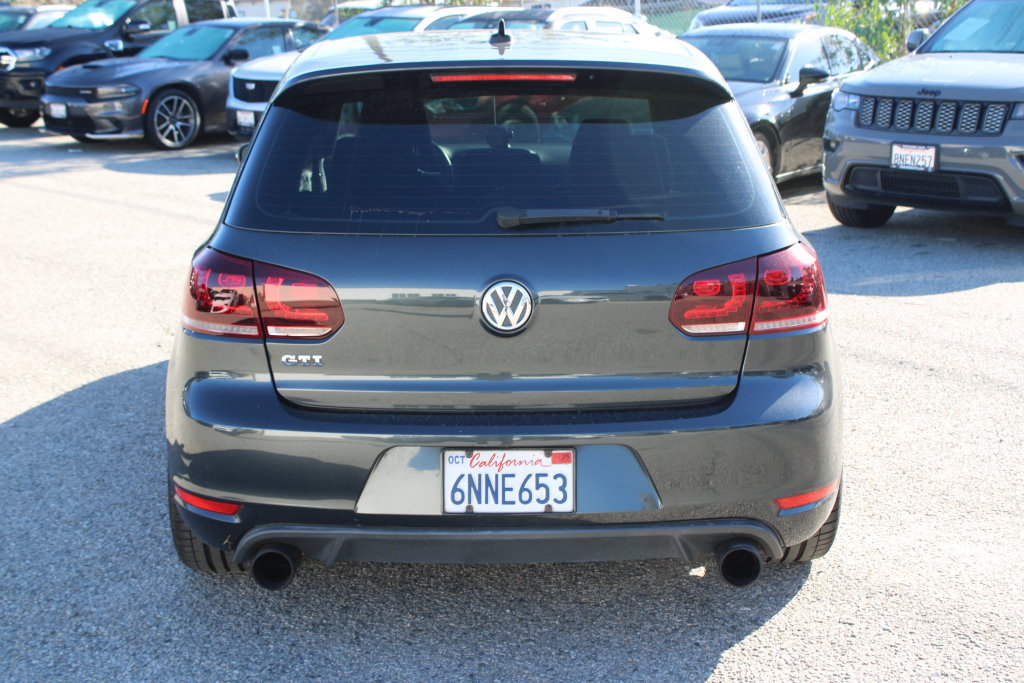 Used 2011 Volkswagen Golf 2-Door FWD image 5
