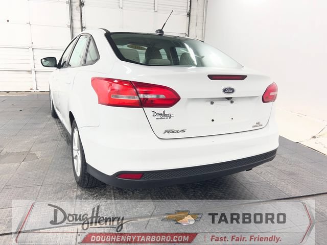 Used 2015 Ford Focus SE FWD image 6