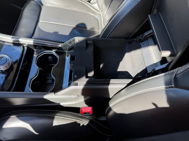 Used 2023 Jeep Grand Cherokee L Limited w/ Luxury Tech Group II image 34