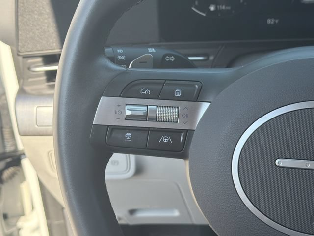 Certified 2025 Hyundai Kona SEL FWD image 17