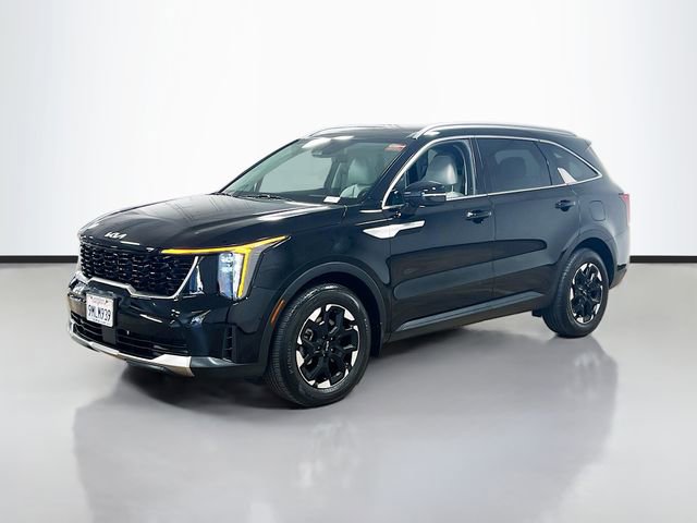 Used 2024 Kia Sorento S w/ Panoramic Sunroof Package image 3