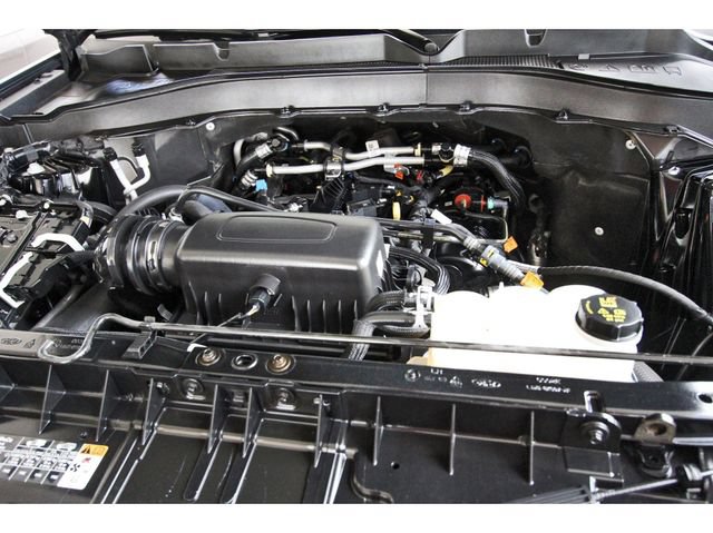 Used 2024 Ford Explorer XLT w/ Equipment Group 202A RWD image 32