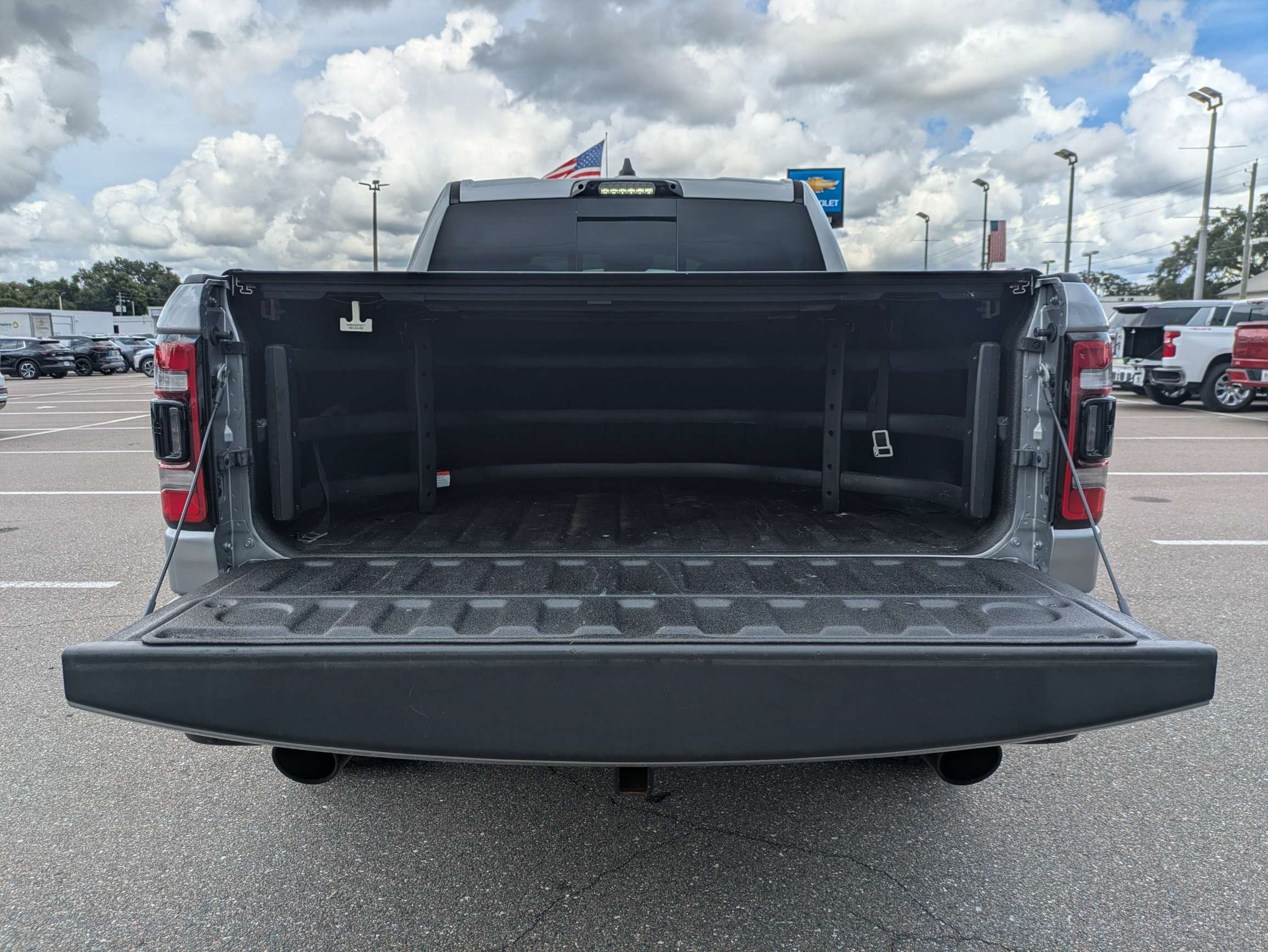 Used 2023 RAM 1500 Limited AWD/4WD image 12