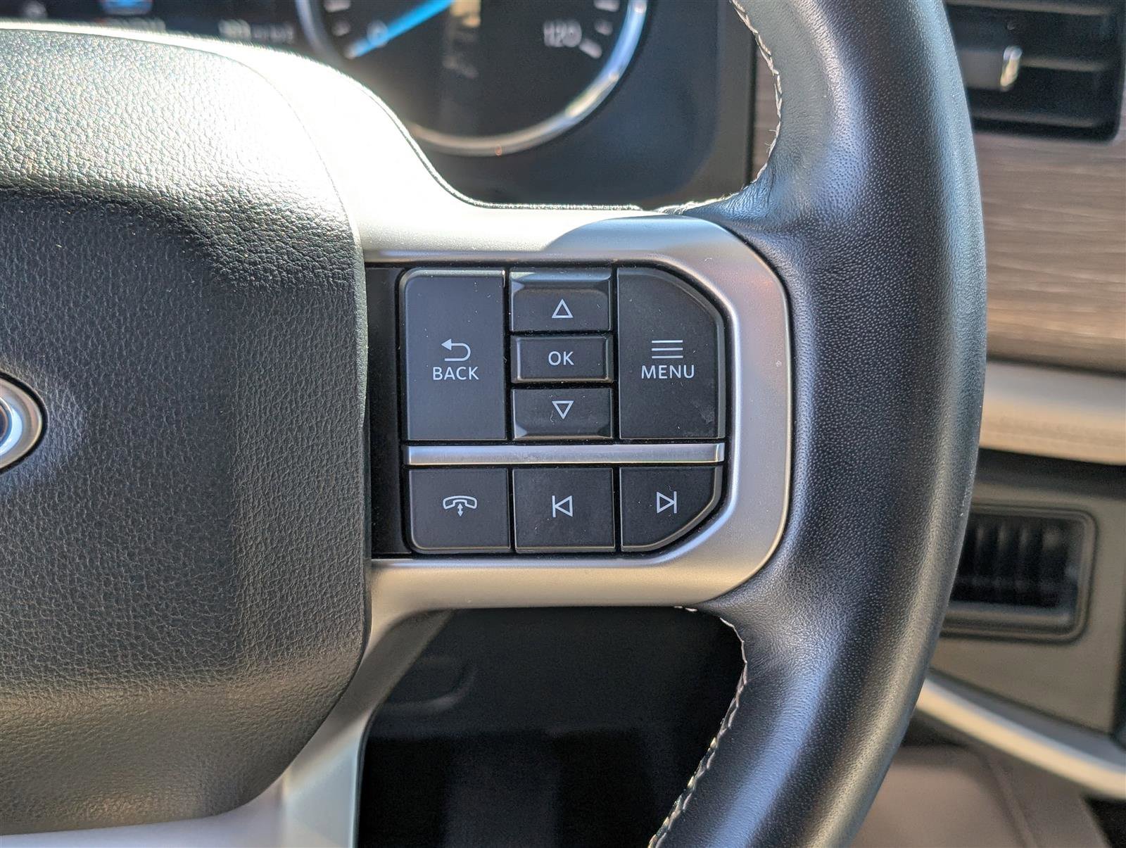 Used 2024 Ford Expedition Max Limited image 24