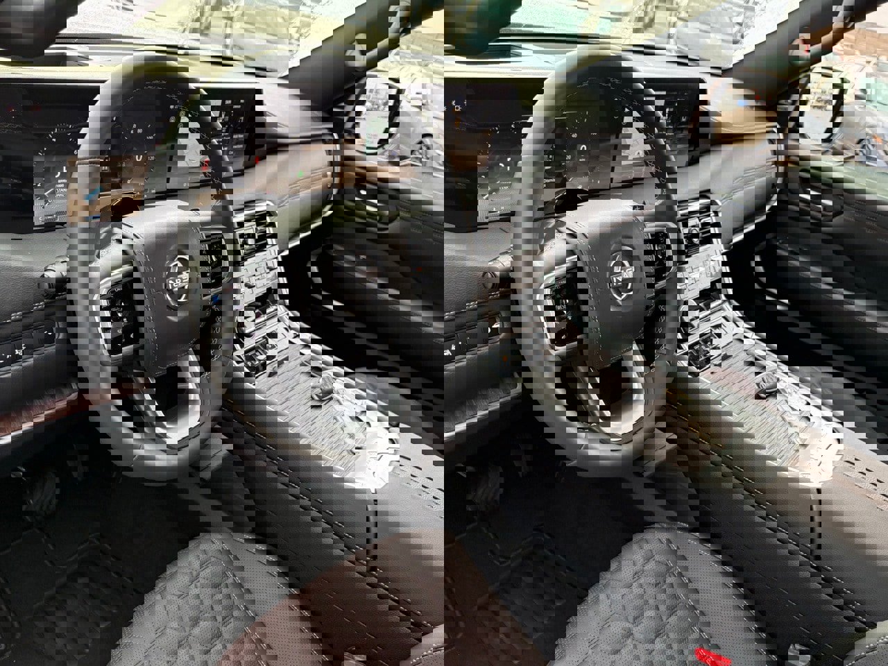 Certified 2025 Nissan Armada Platinum Reserve image 16