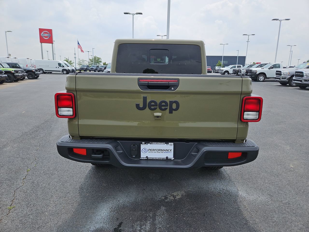 New 2025 Jeep Gladiator Sport image 6