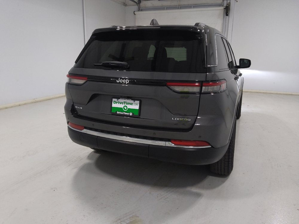 Used 2023 Jeep Grand Cherokee Laredo w/ Luxury Tech Group I AWD/4WD image 7