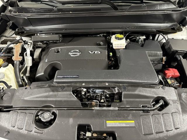 Used 2016 Nissan Pathfinder Platinum image 29