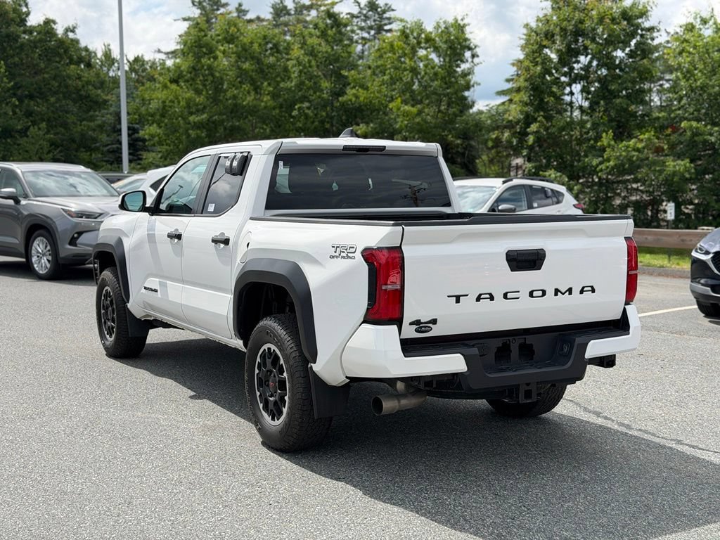 Certified 2024 Toyota Tacoma TRD Off-Road AWD/4WD image 3
