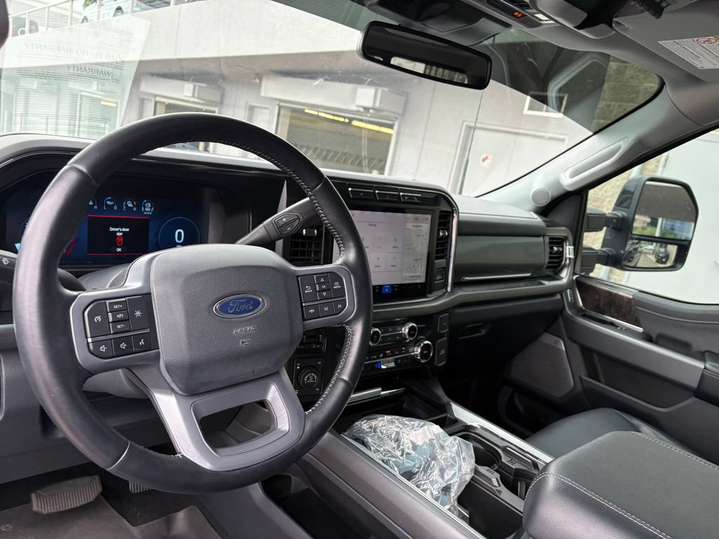 Certified 2023 Ford F350 Lariat w/ Tremor Off-Road Package AWD/4WD image 19