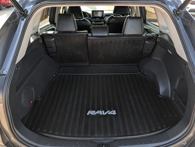 Used 2020 Toyota RAV4 Limited w/ Limited Grade Weather Package AWD/4WD image 29