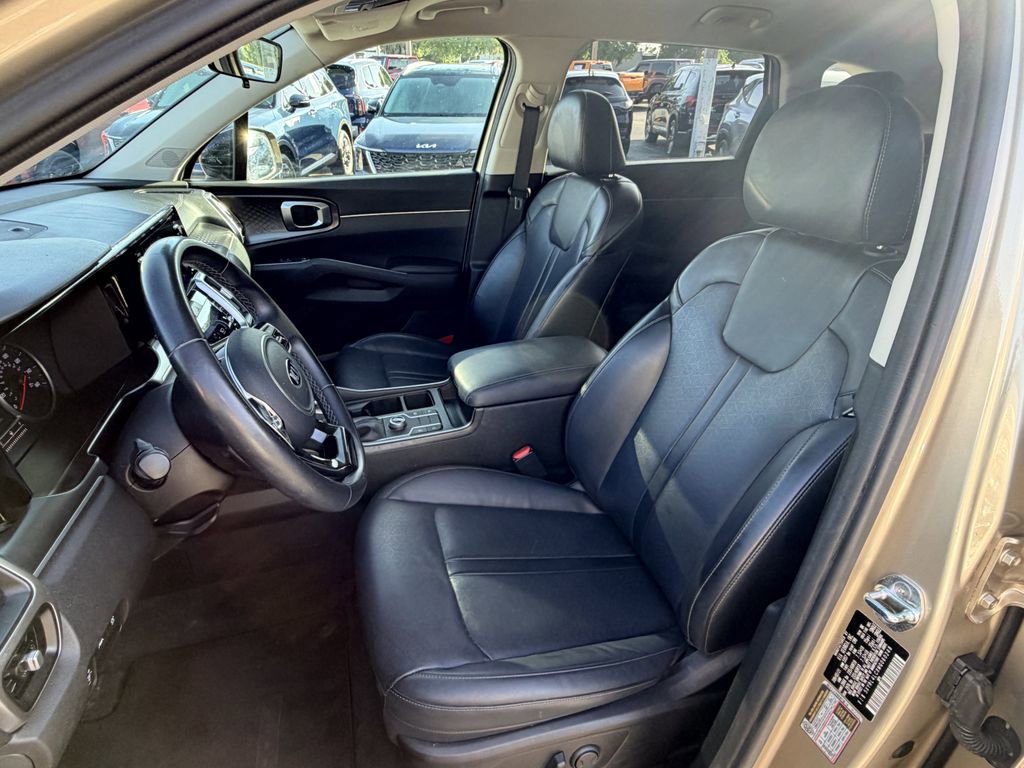 Used 2021 Kia Sorento S FWD image 19
