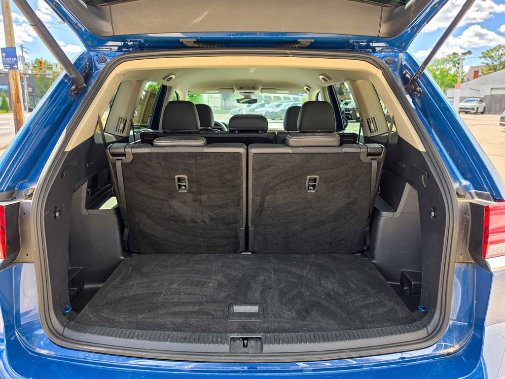 Certified 2025 Volkswagen Atlas SE FWD image 10