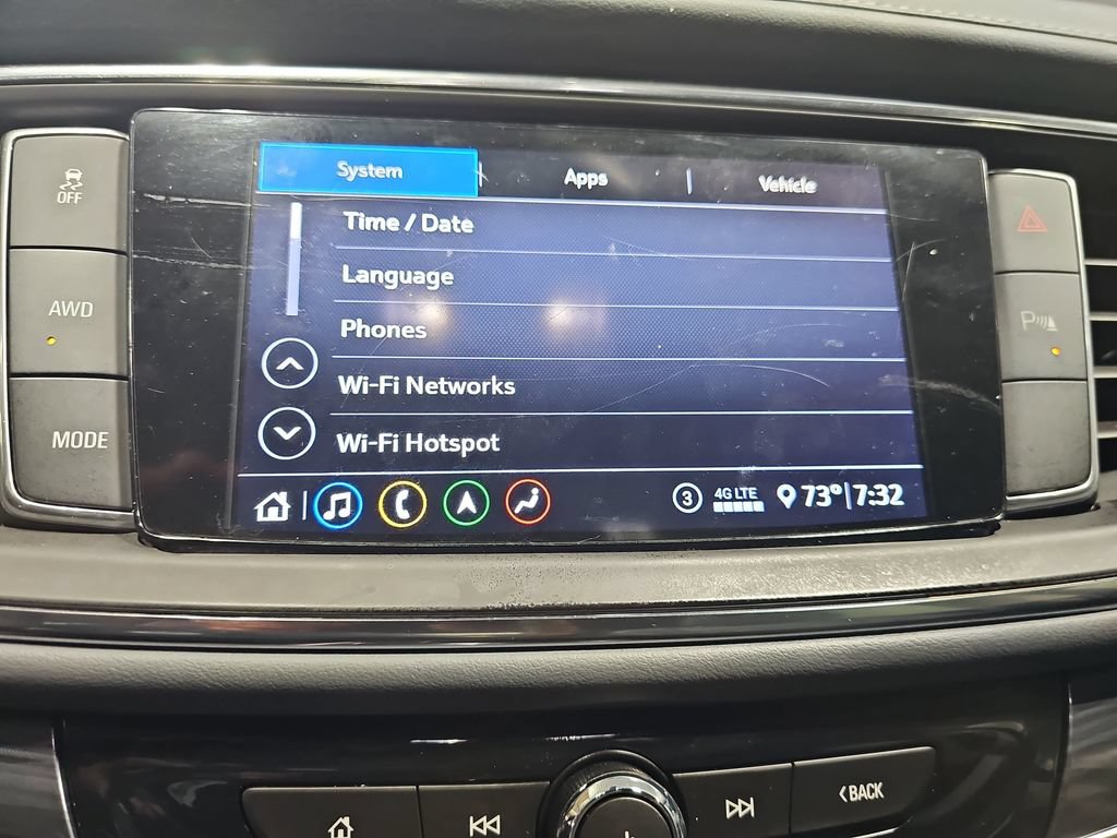 Used 2021 Buick Enclave Essence w/ Sound and Sites Package AWD/4WD image 22