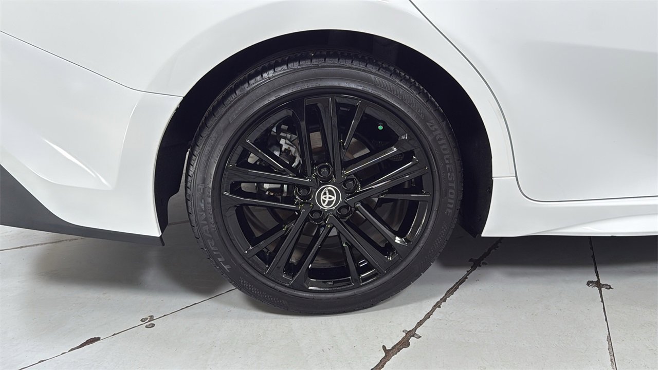 Used 2026 Toyota Camry SE w/ Multimedia Upgrade Package image 22