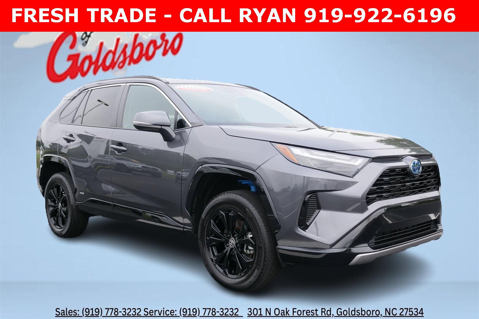Used 2023 Toyota RAV4 SE image 1