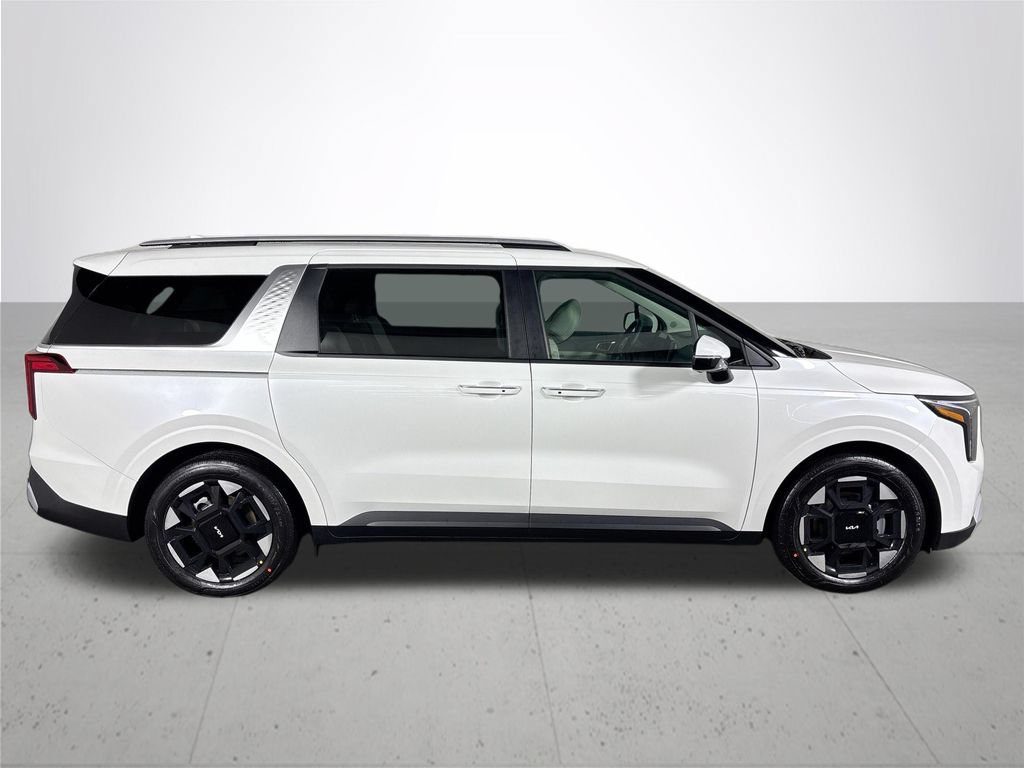 New 2026 Kia Carnival EX FWD image 5