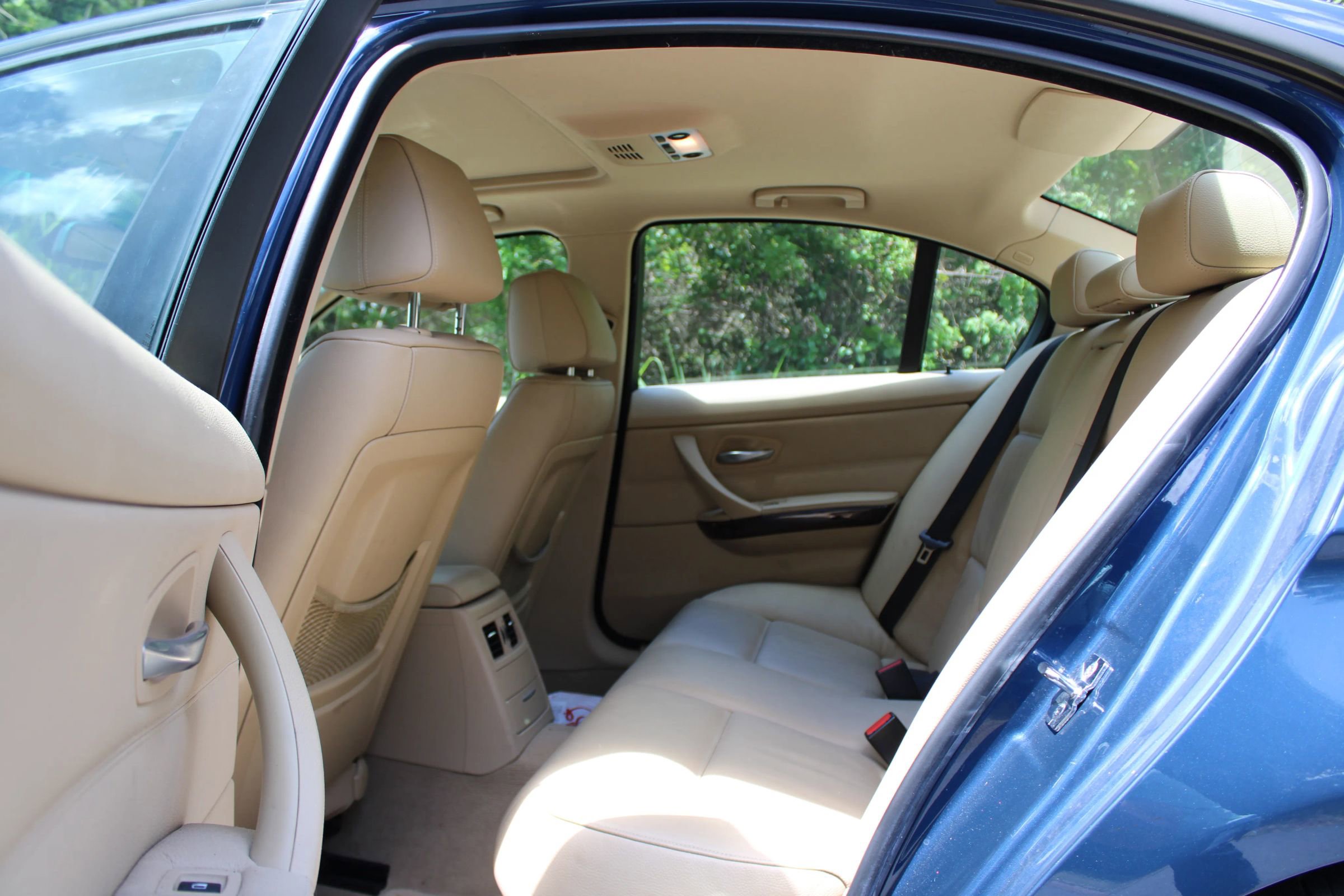 Used 2006 BMW 325i Sedan RWD image 7