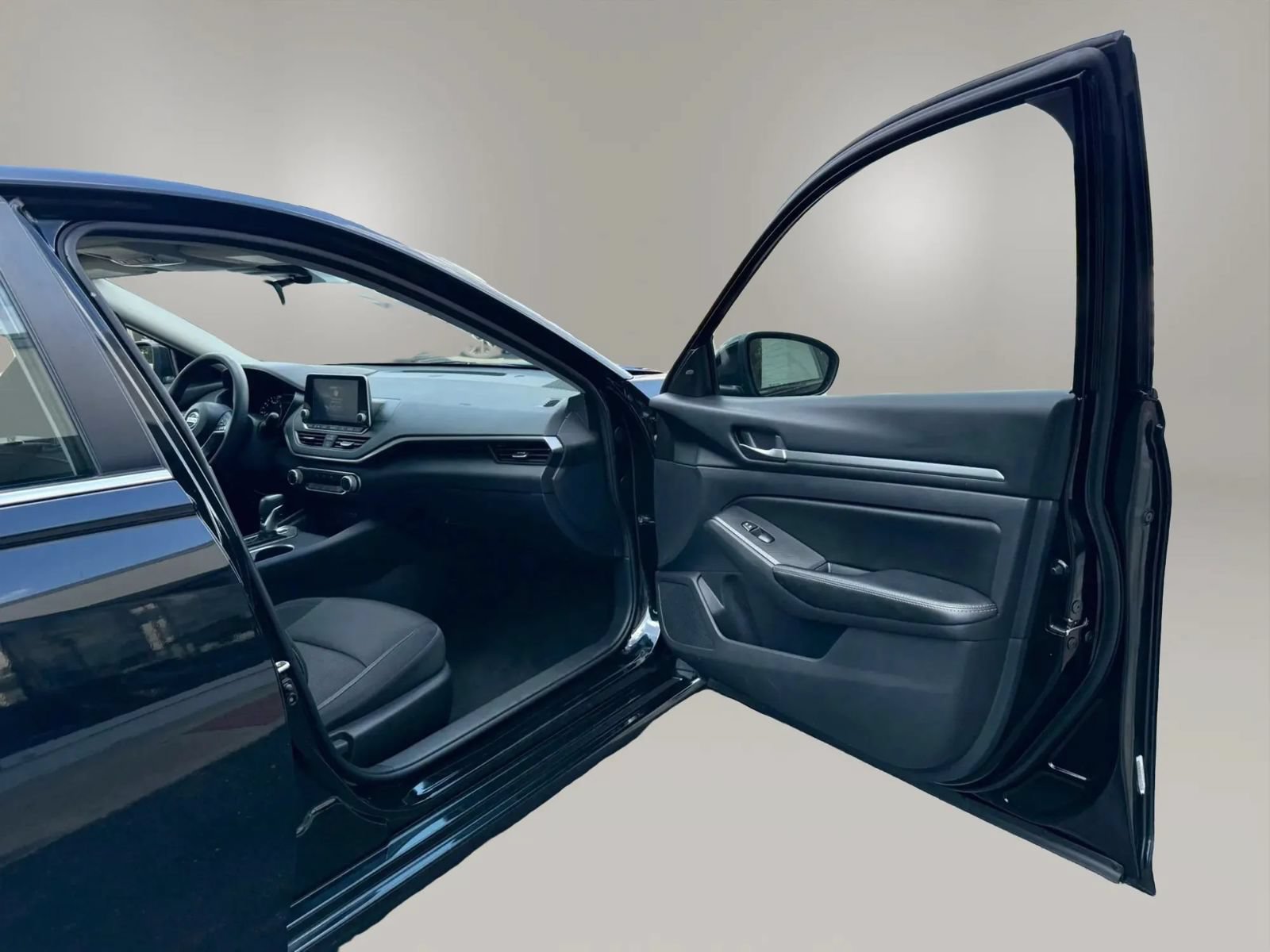 Used 2022 Nissan Altima 2.5 SV FWD image 17