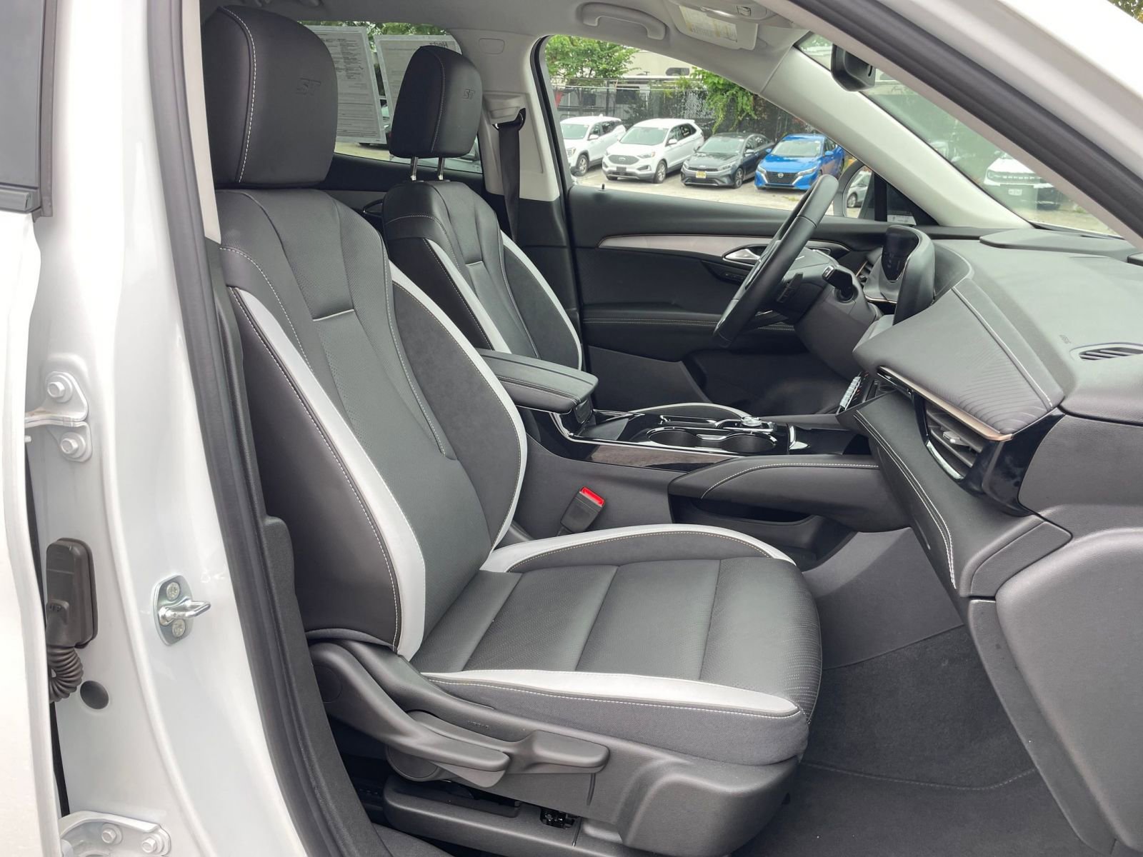 Used 2024 Buick Envision Sport Touring image 36