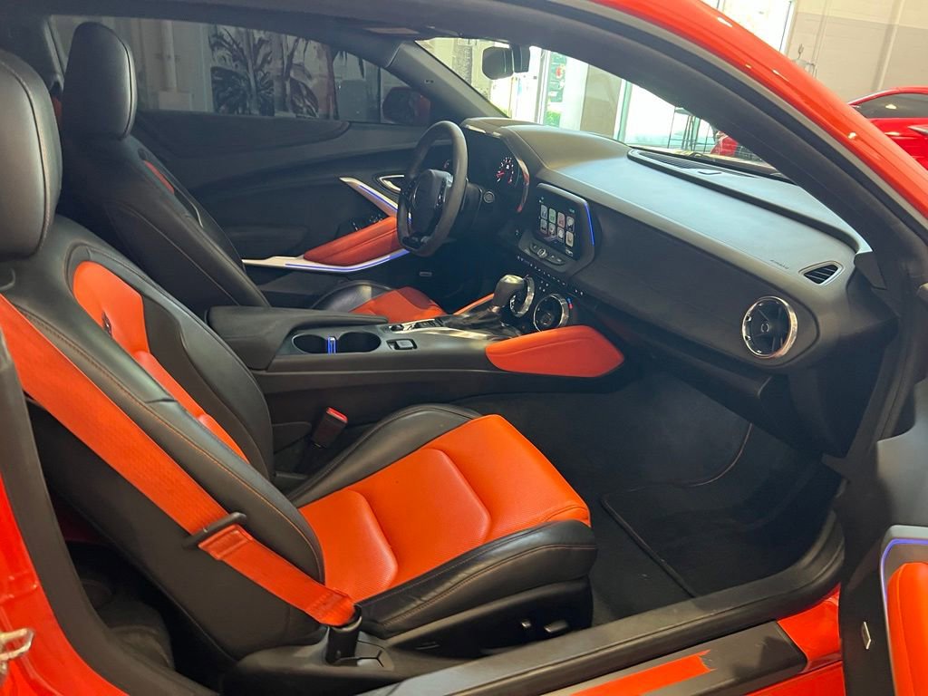 Used 2018 Chevrolet Camaro SS w/ Hot Wheels Edition RWD image 11
