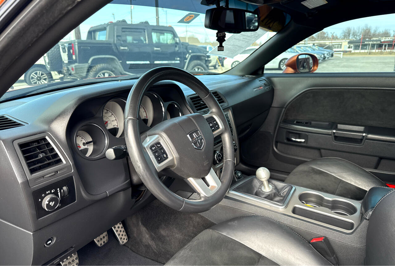 Used 2011 Dodge Challenger SRT8 image 9