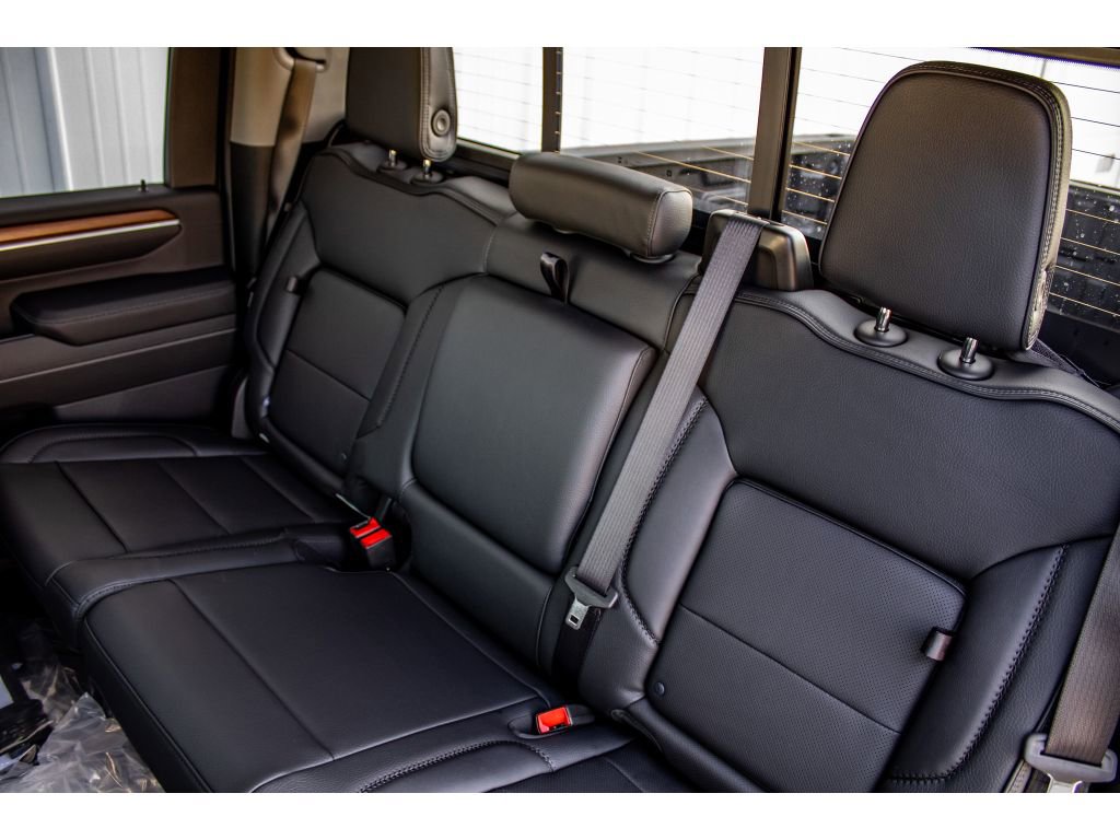 New 2026 GMC Sierra 2500 Denali w/ Denali Reserve Package image 23