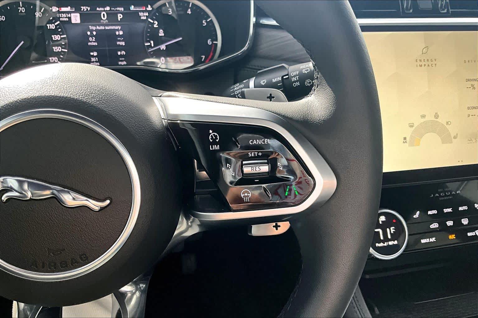 Used 2023 Jaguar F-PACE S AWD/4WD image 23