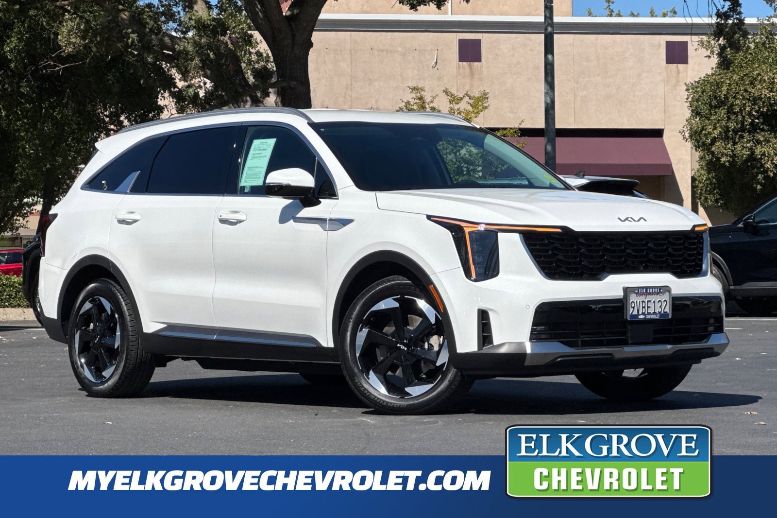Used 2025 Kia Sorento EX AWD/4WD image 1