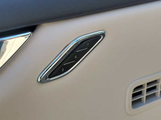 Used 2022 Maserati Quattroporte Modena RWD image 19