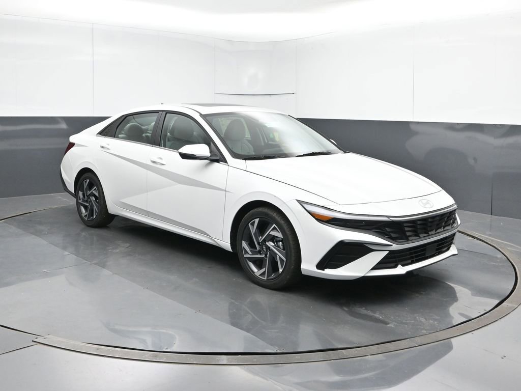 New 2026 Hyundai Elantra Limited FWD image 7