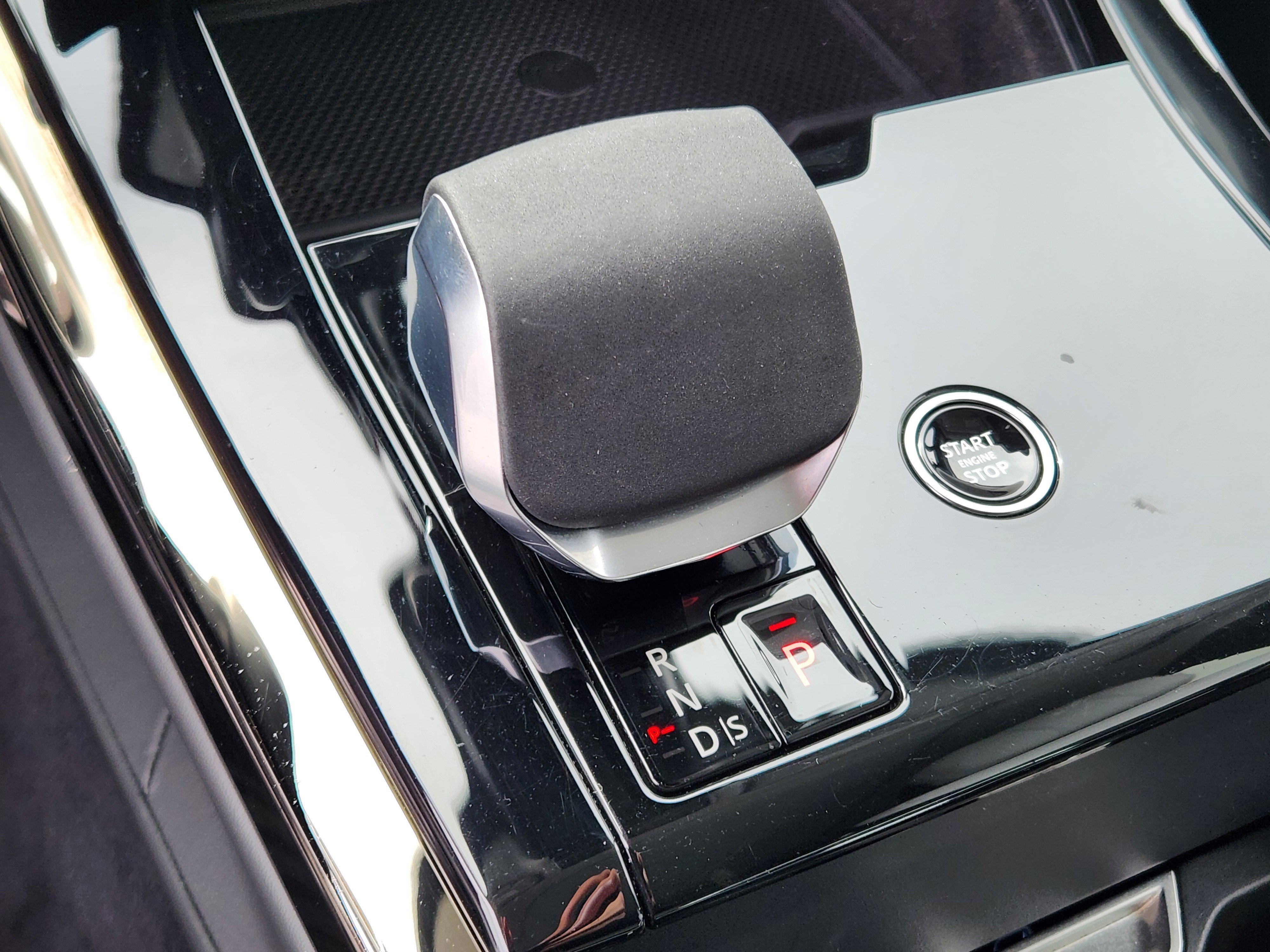 Certified 2025 Land Rover Range Rover Sport Dynamic SE image 22