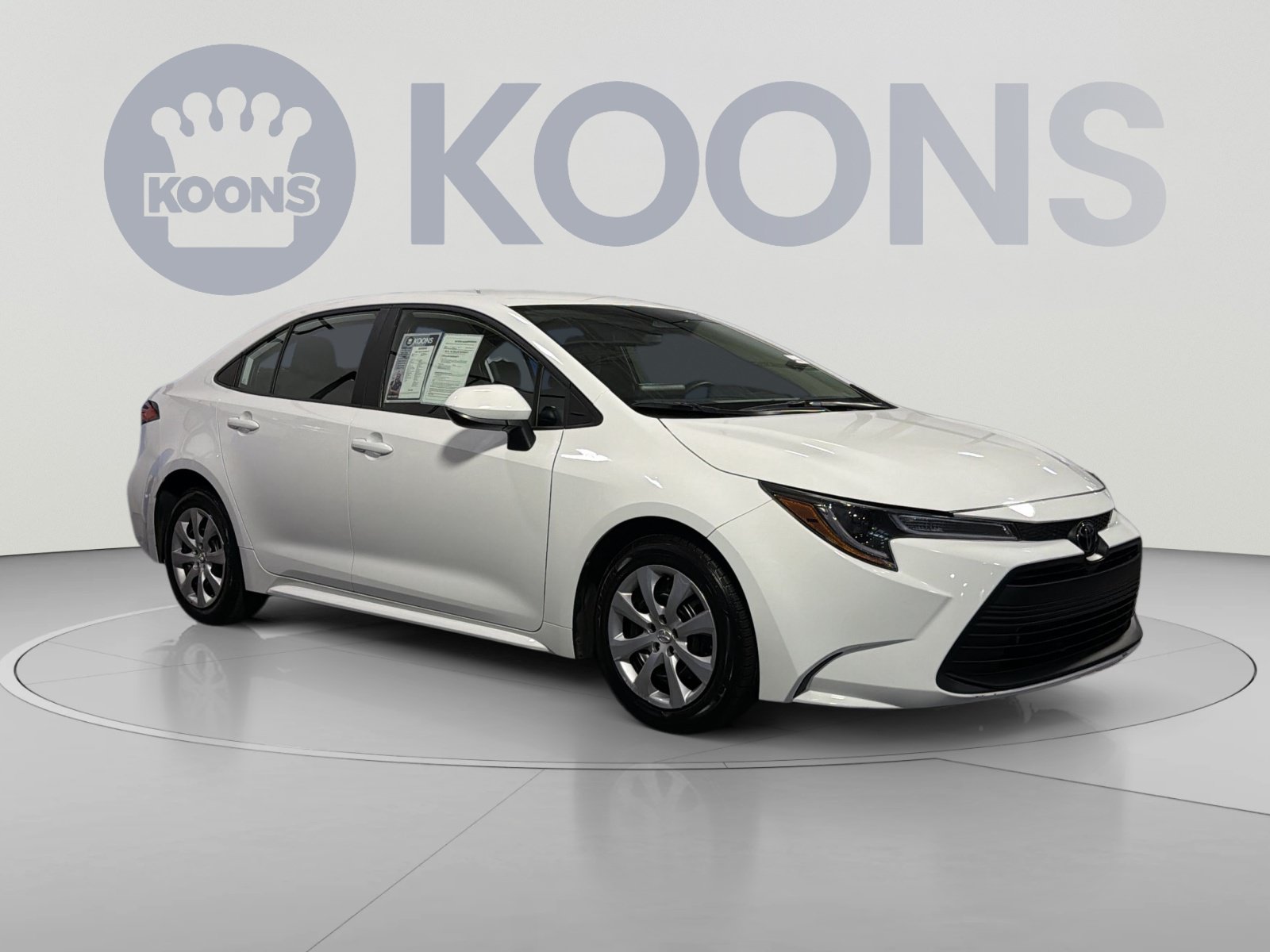 Used 2025 Toyota Corolla LE FWD image 10