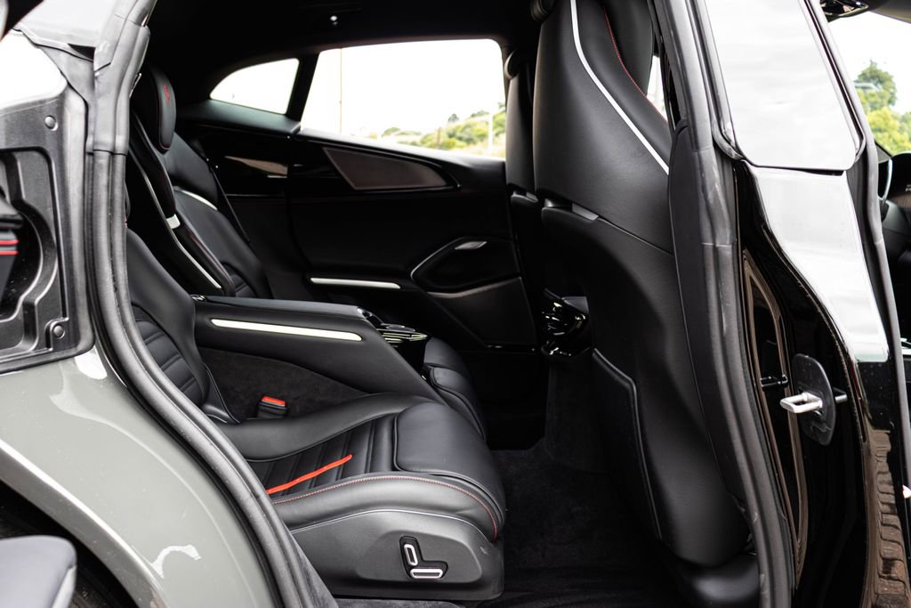 Certified 2025 Ferrari Purosangue AWD/4WD image 61
