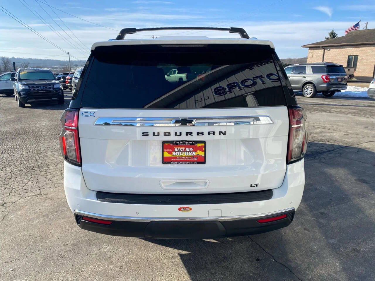 Used 2022 Chevrolet Suburban LT w/ LT Signature Plus Package image 4