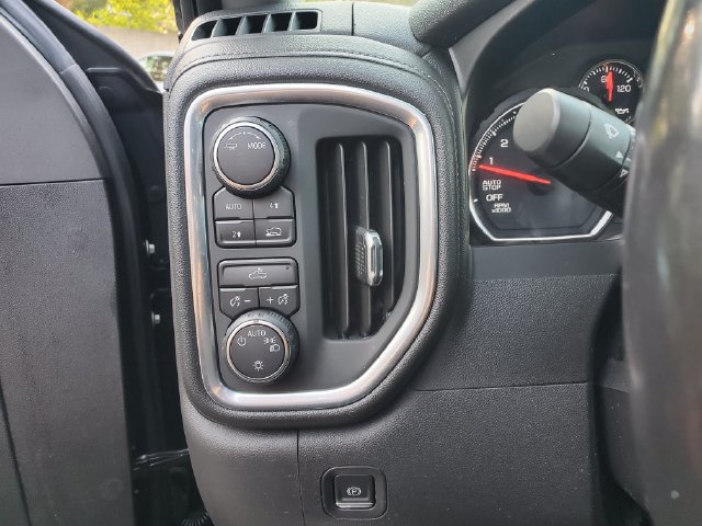 Used 2021 Chevrolet Silverado 1500 LT AWD/4WD image 24