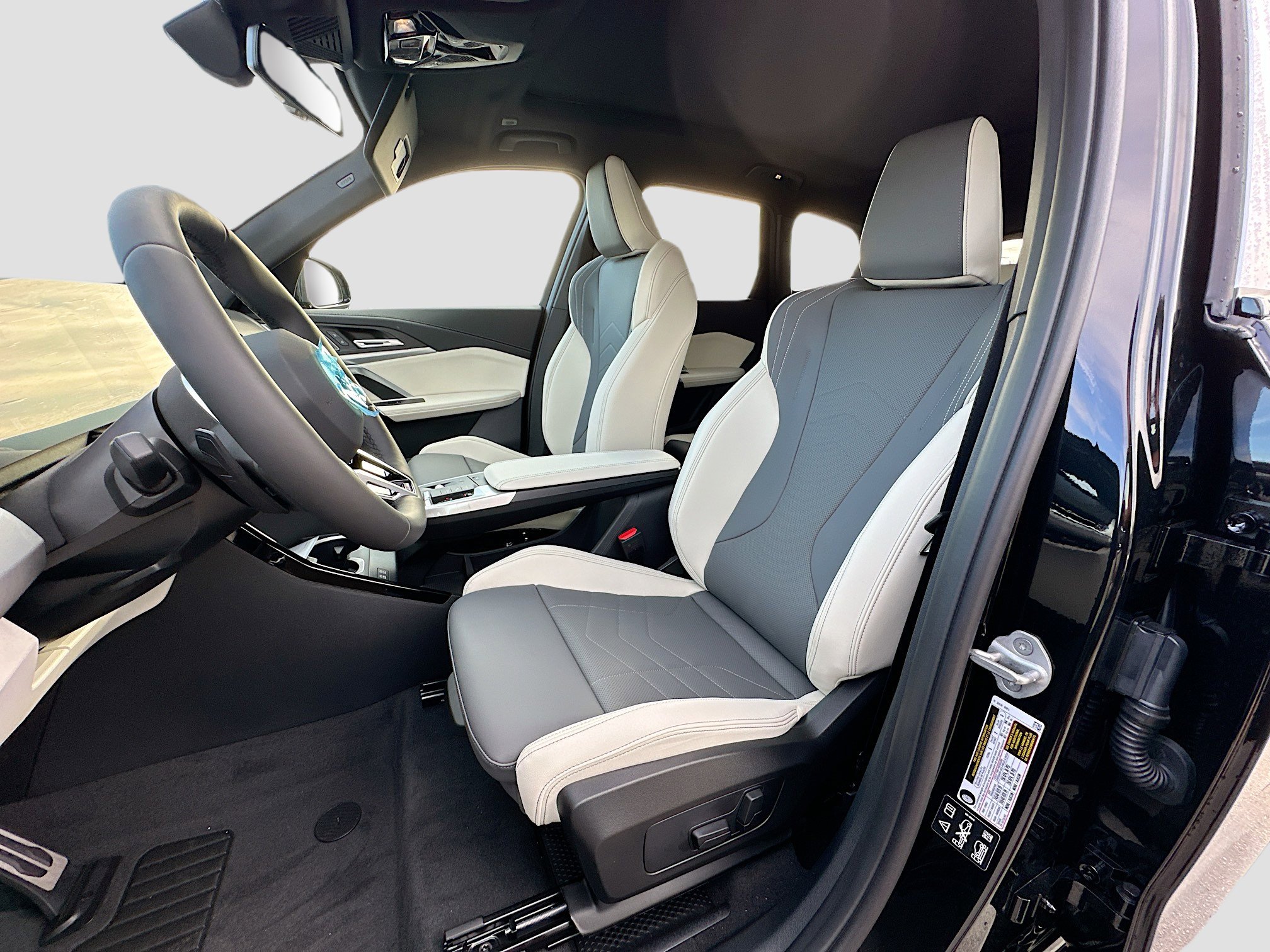 New 2026 BMW X1 xDrive28i w/ Technology Package image 15