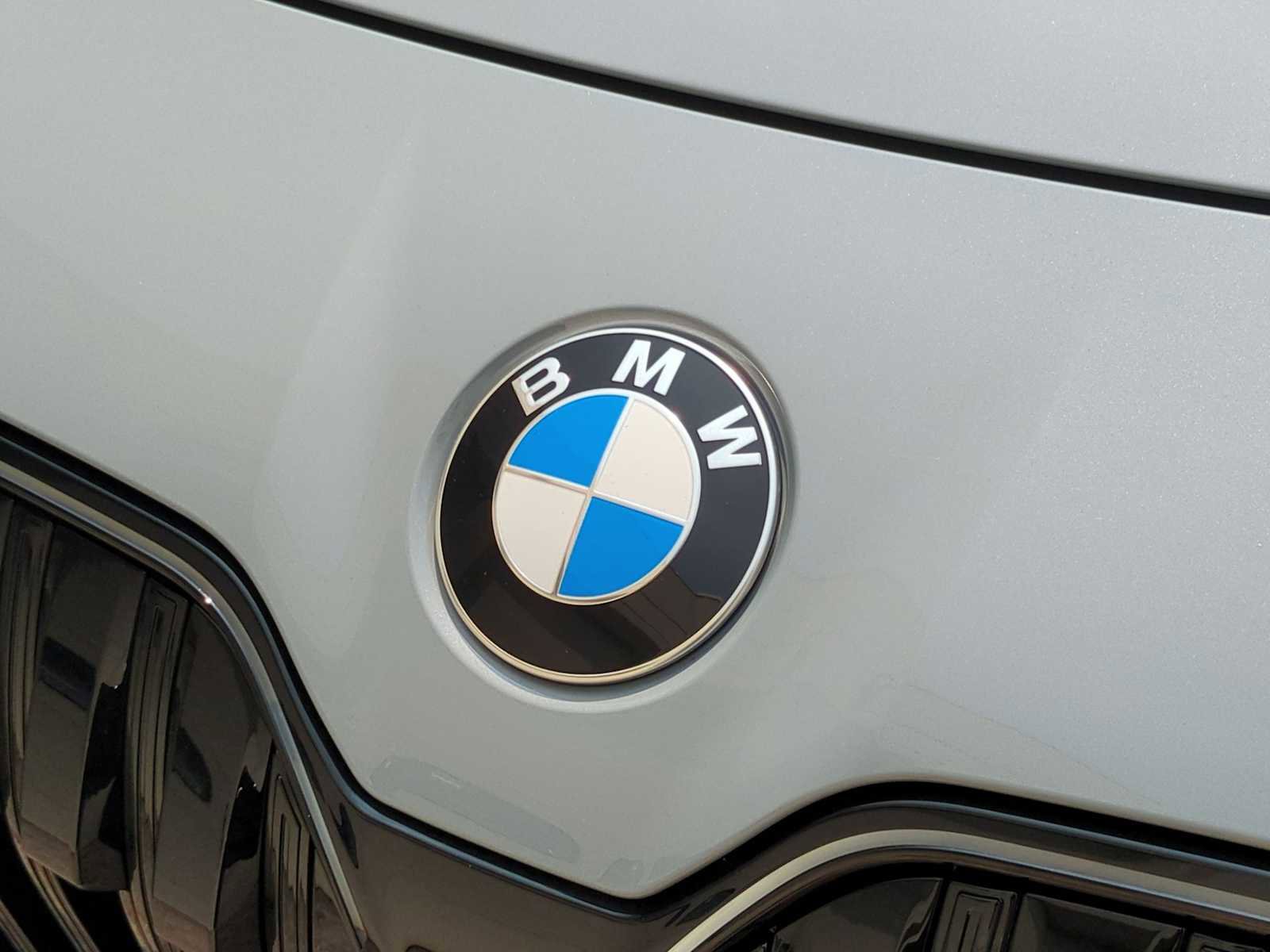 New 2025 BMW 740i xDrive AWD/4WD image 12