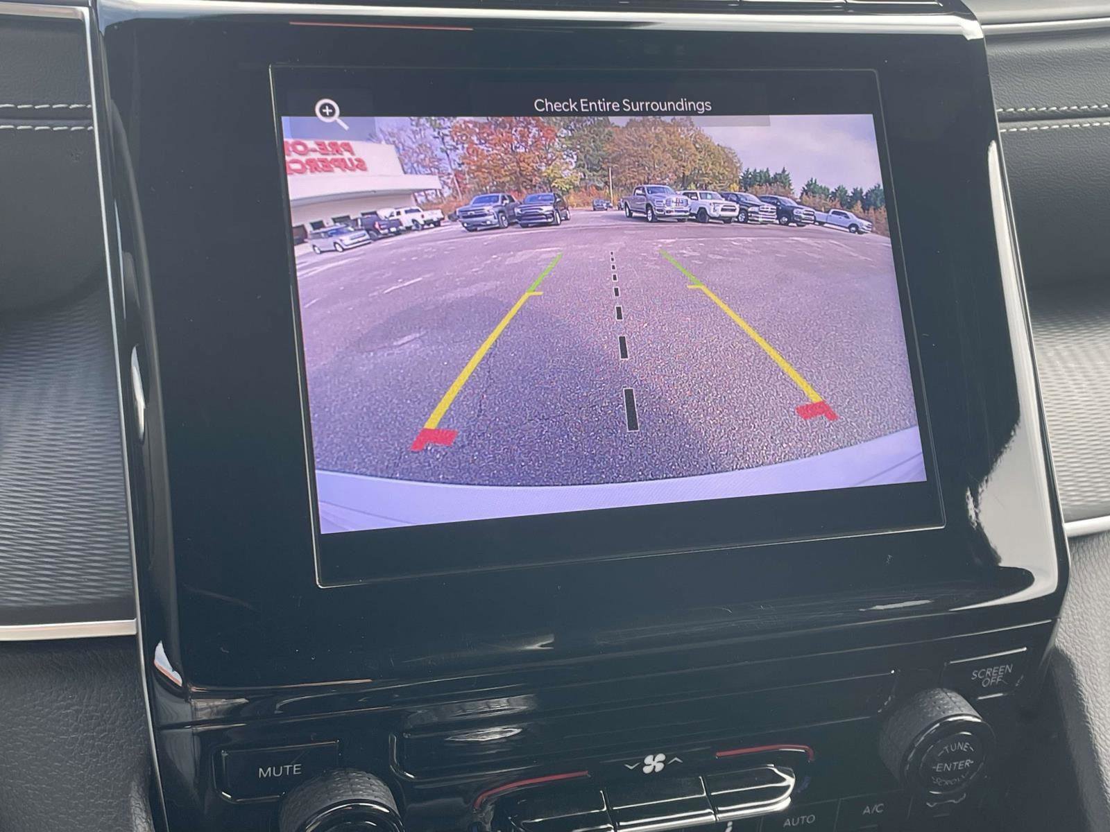 Used 2024 Jeep Grand Cherokee Laredo w/ MOPAR Finishing Package video 2