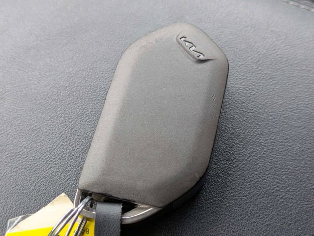 Used 2024 Kia Sorento S w/ Panoramic Sunroof Package image 37