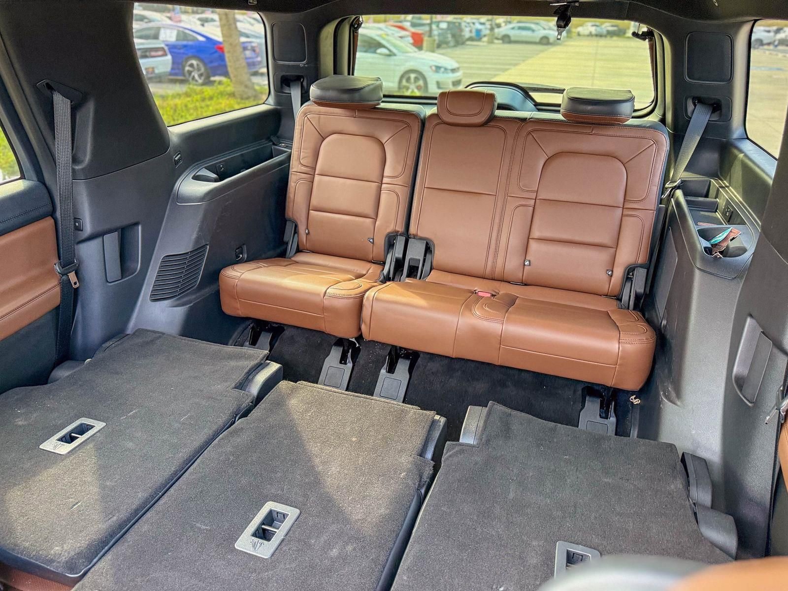 Used 2022 Lincoln Navigator Reserve image 18