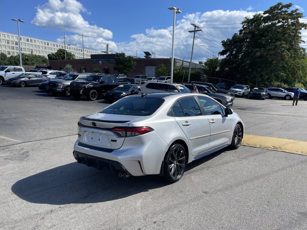 Used 2025 Toyota Corolla XSE FWD image 8