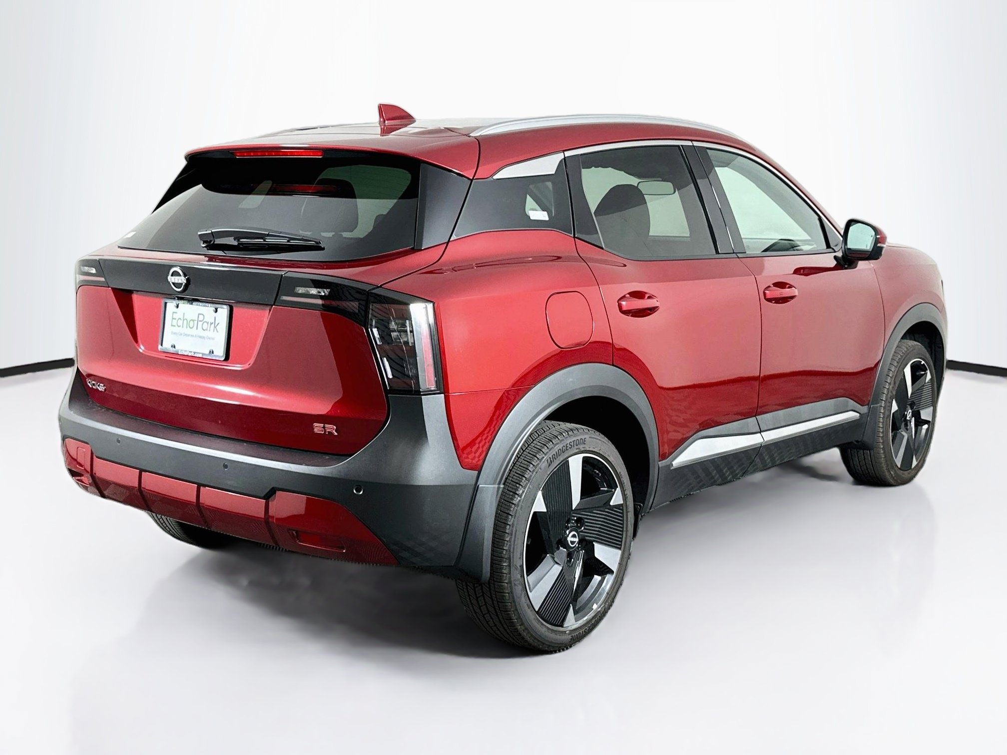 Used 2025 Nissan Kicks SR FWD image 9