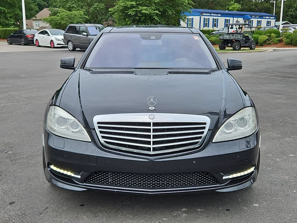 Used 2011 Mercedes-Benz S 550 w/ Sport Pkg image 2