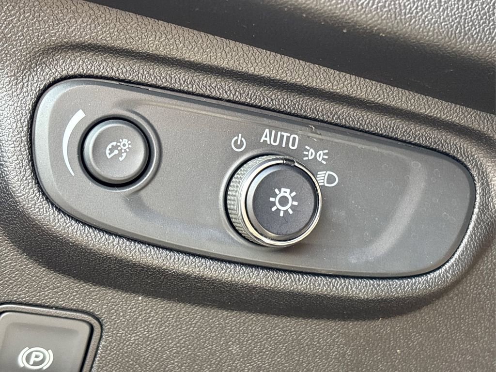 Used 2018 GMC Terrain SLE w/ Driver Convenience Package image 23