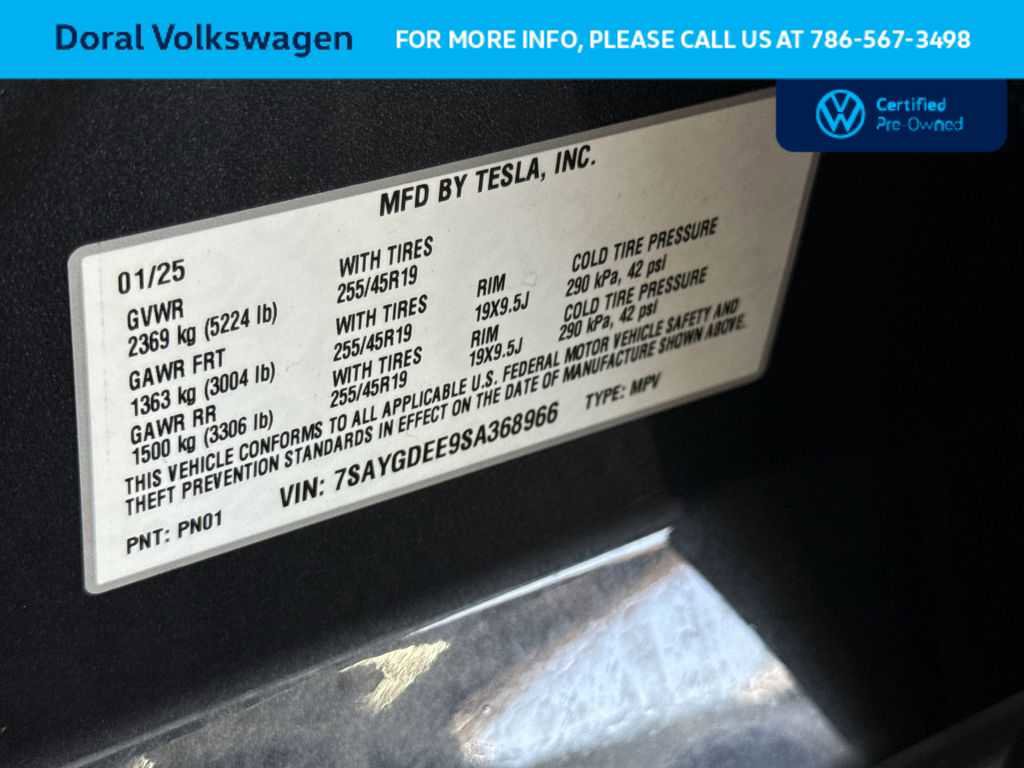 Used 2025 Tesla Model Y Long Range image 29