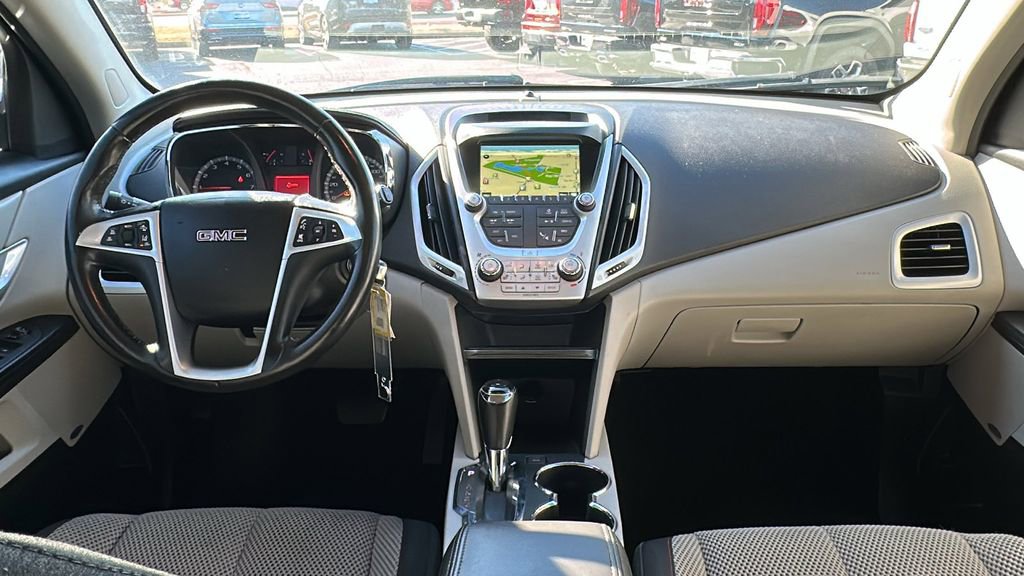 Used 2017 GMC Terrain SLE w/ Technology Package image 10