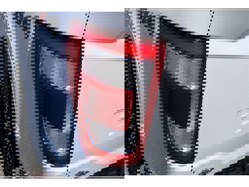 Used 2021 Ford F150 Lariat w/ Equipment Group 501A Mid image 31